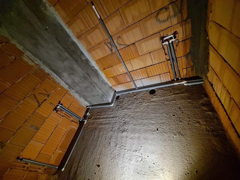 Instalator si ajutor instalator instalatii sanitare/ termice cu experienta